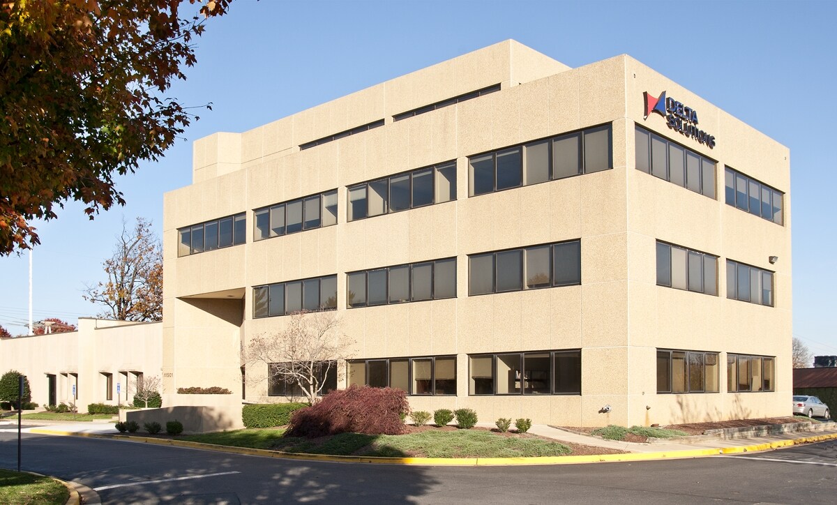 11501 Sunset Hills Rd, Reston, VA à louer Photo principale– Image 1 sur 8