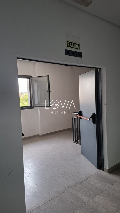 Rivas-Vaciamadrid, MAD 28522 - Lot 4 - - Photo intérieure - Image 1 of 5