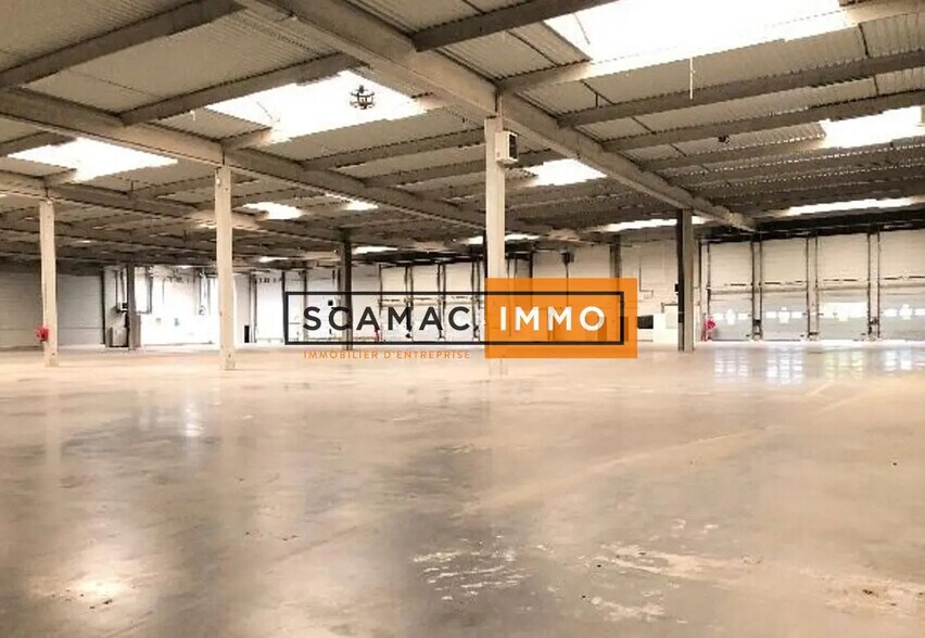 Bureau dans Bussy-Saint-Georges à louer - Photo de l’immeuble – Image 3 sur 5