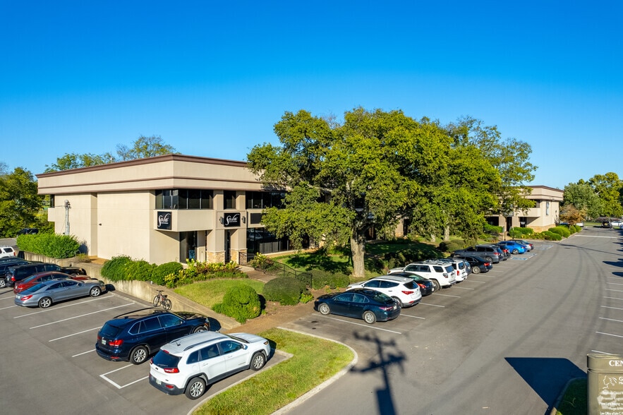 2000 Richard Jones Rd, Nashville, TN à louer - Photo principale – Image 1 sur 9