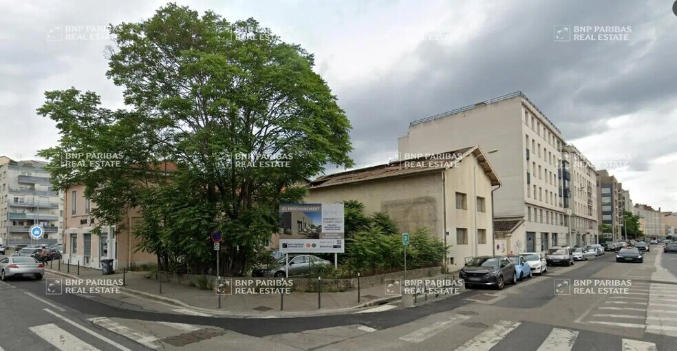 Bureau dans Lyon à vendre - Photo de l’immeuble – Image 2 sur 11