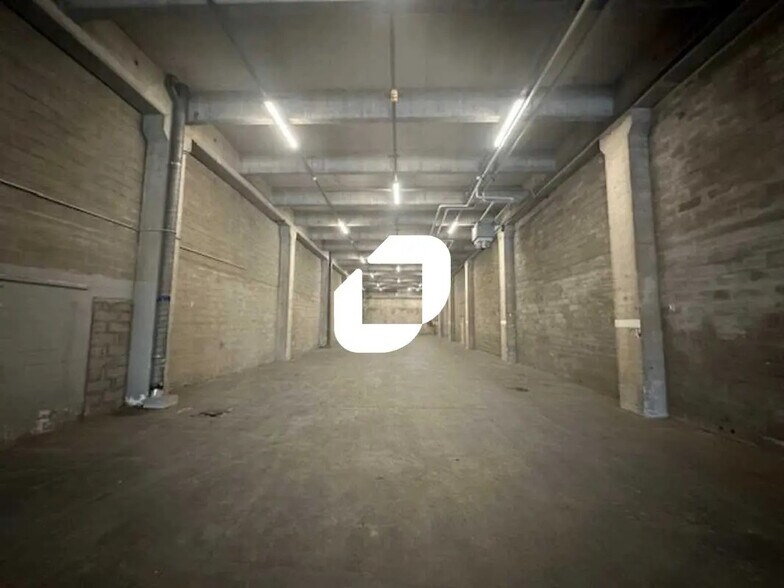 Bureau dans Garges-lès-Gonesse à louer - Photo intérieure – Image 3 sur 8