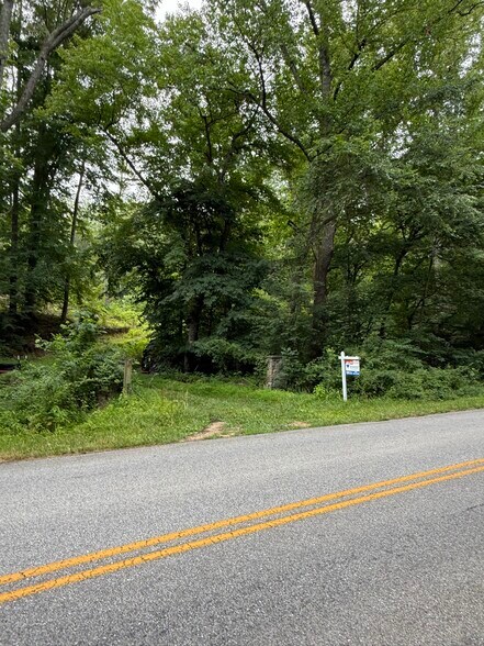 Locust Grove Dr, Port Tobacco, MD à vendre - Photo de l’immeuble – Image 2 sur 18