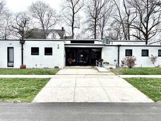 Plus de détails pour 104 N Pine St, Centralia, IL - Spécialisé à vendre