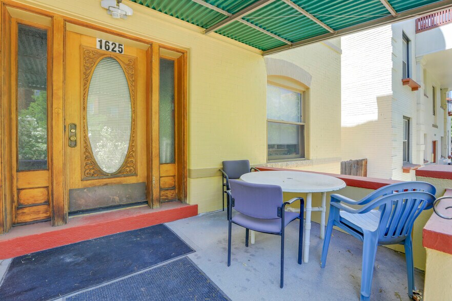 1625 N Clarkson St, Denver, CO à vendre - Photo de l’immeuble – Image 3 sur 40