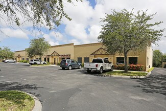 Plus de détails pour 1045 Collier Center Way, Naples, FL - Local d'activités à louer