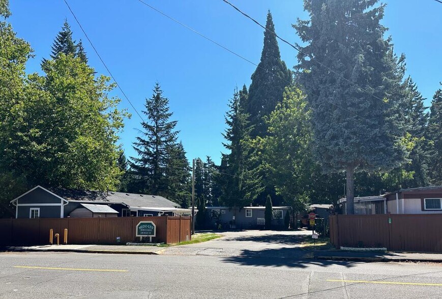6208 202nd St SW, Lynnwood, WA à vendre - Photo de l’immeuble – Image 3 sur 9