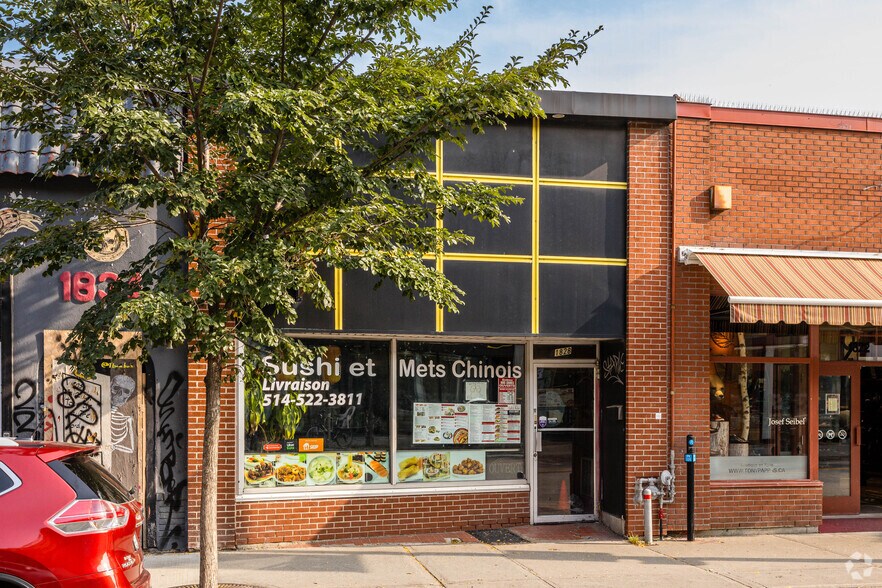1828 Av du Mont-Royal E, Montréal, QC à louer - Photo de l’immeuble – Image 2 sur 4