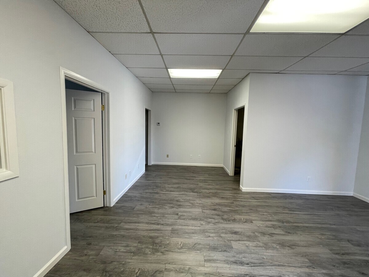 3540 El Camino Real, Atascadero, CA 93422 - Lot 3540 - - Photo intérieure - Image 1 of 7