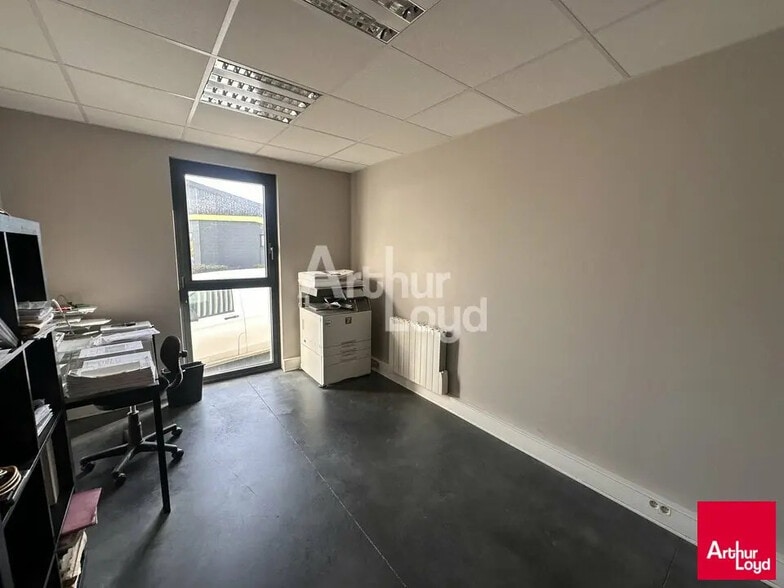 Local d’activités dans Saint-Malo à louer - Photo intérieure – Image 3 sur 8