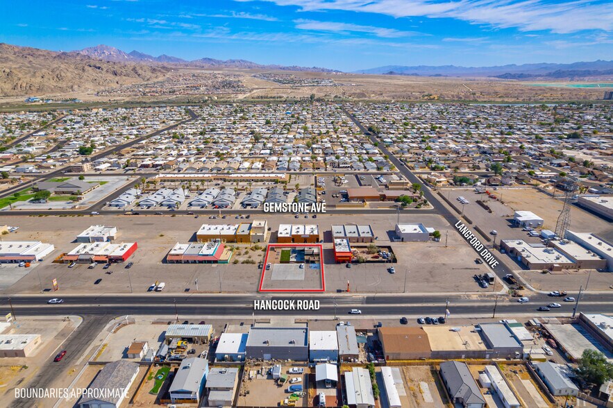 877 Hancock Rd, Bullhead City, AZ à vendre - Photo de l’immeuble – Image 2 sur 68
