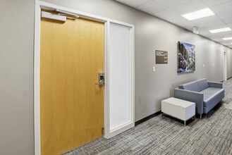 5323 S Woodrow St, Salt Lake City, UT à louer Photo intérieure– Image 2 sur 13