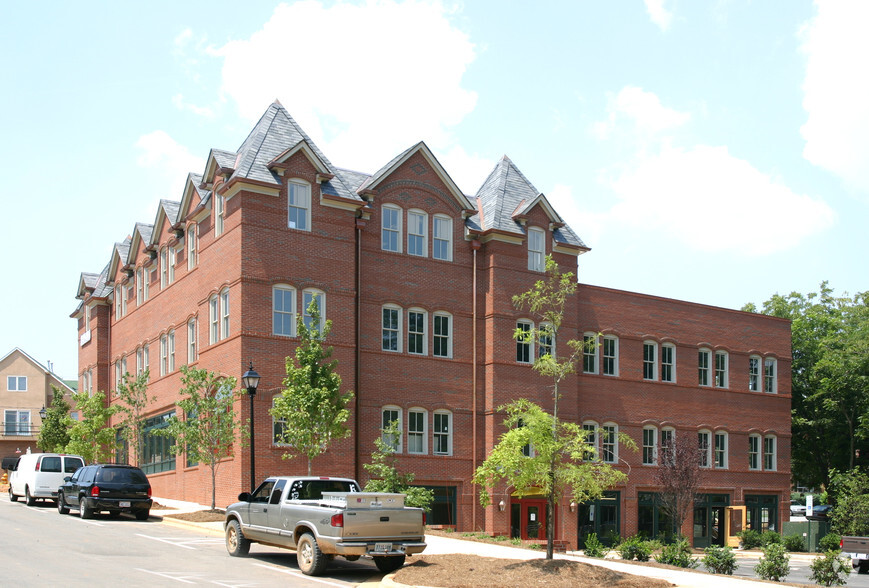 445 S Main St, Davidson, NC à louer - Photo de l’immeuble – Image 2 sur 14