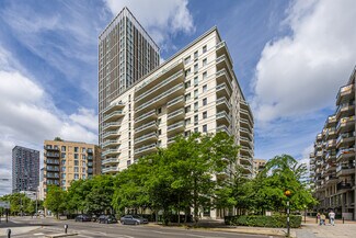 Plus de détails pour 4 Liberty Bridge Rd, Londres - Local commercial à louer