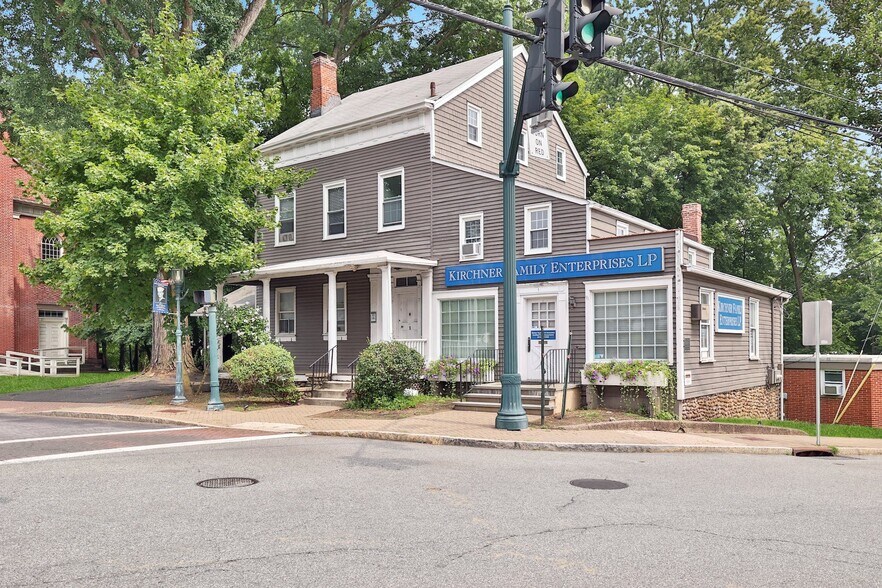 1 Kings Hwy, Tappan, NY à louer - Photo de l’immeuble – Image 3 sur 12