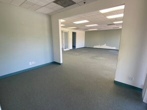 60 Rancho Rd, Thousand Oaks, CA à louer Photo intérieure– Image 1 sur 4