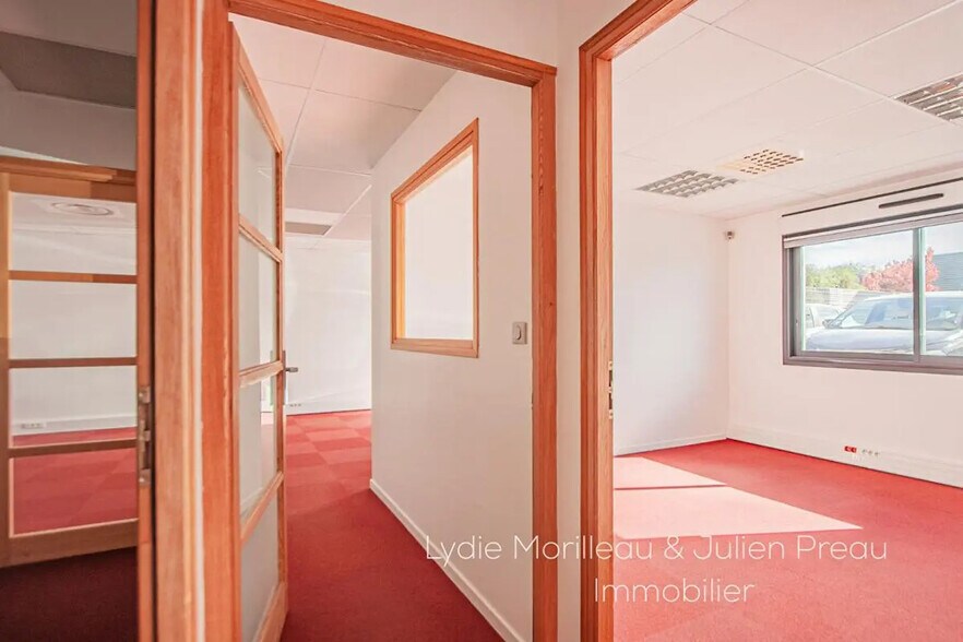 Bureau dans Basse-Goulaine à louer - Photo de l’immeuble – Image 2 sur 6