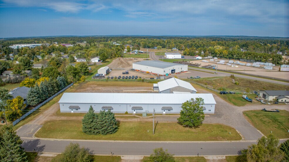 1110 W Center St, Chetek, WI à vendre - Photo de l’immeuble – Image 3 sur 31