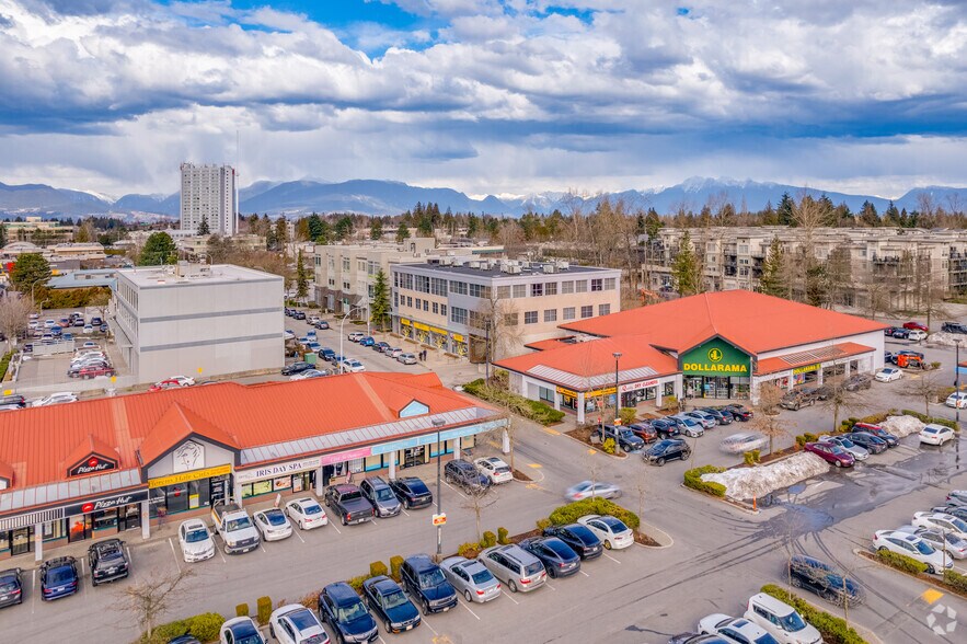 10172 152A St, Surrey, BC à louer - Photo de l’immeuble – Image 3 sur 3