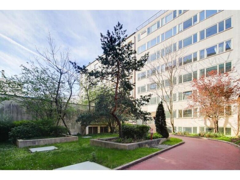 171 Ter Avenue Charles De Gaulle, Neuilly-sur-Seine à louer - Photo de l’immeuble – Image 1 sur 6