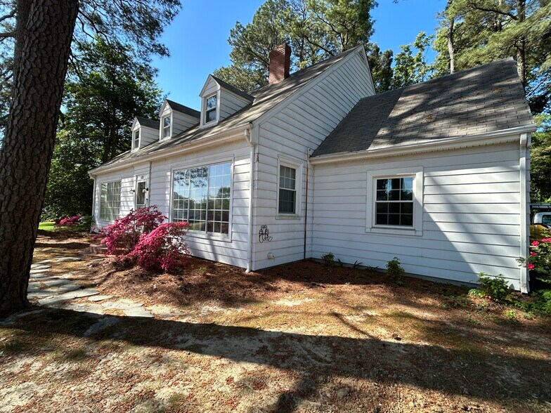 7581 Cold Harbor Rd, Mechanicsville, VA à vendre - Photo de l’immeuble – Image 3 sur 5