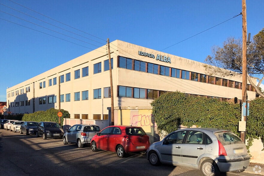Calle Rosa de Lima, 1 A, Las Rozas de Madrid, Madrid à louer - Photo de l’immeuble – Image 2 sur 7