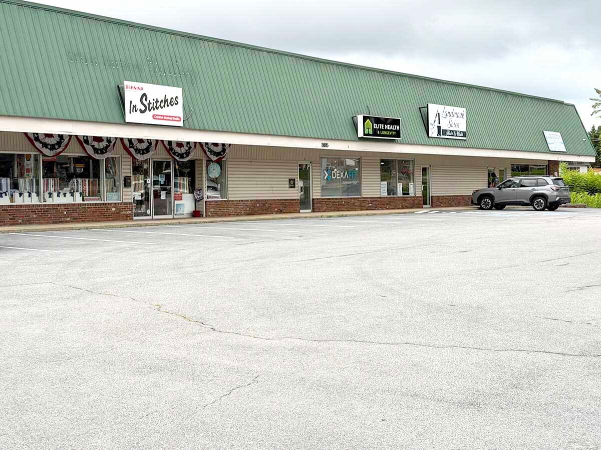 805 Sunset Dr, Johnson City, TN à louer Photo intérieure– Image 1 sur 8