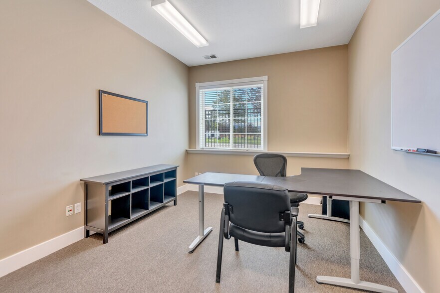 11075 S State St, Sandy, UT à vendre - Photo intérieure – Image 3 sur 6