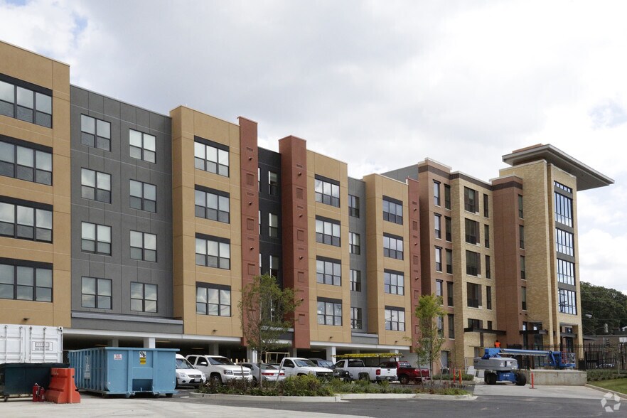 4020 Minnesota Ave NE, Washington, DC à louer - Photo de l’immeuble – Image 1 sur 19
