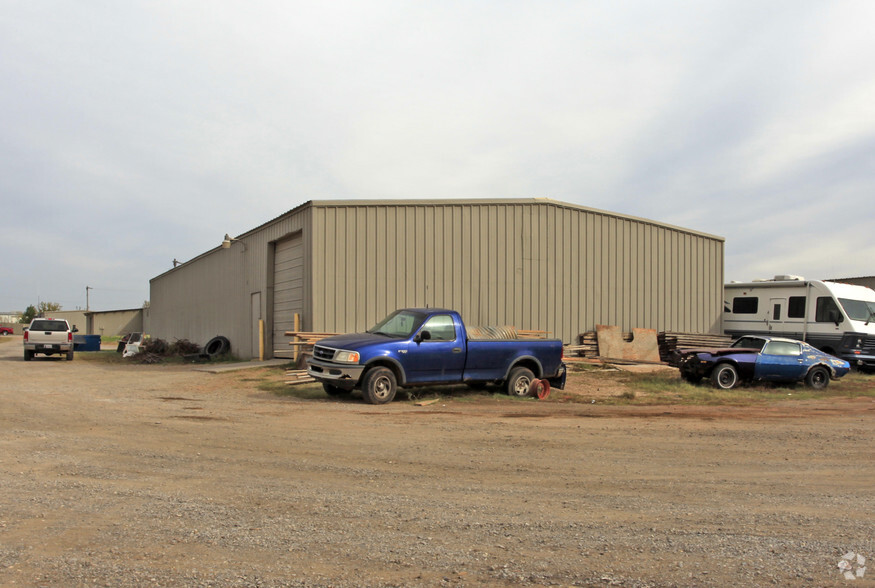 811 S Sunnylane Rd, Moore, OK à louer - Photo principale – Image 1 sur 19