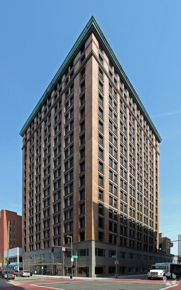 608 Madison Ave, Toledo, OH à louer - Photo principale – Image 1 sur 5