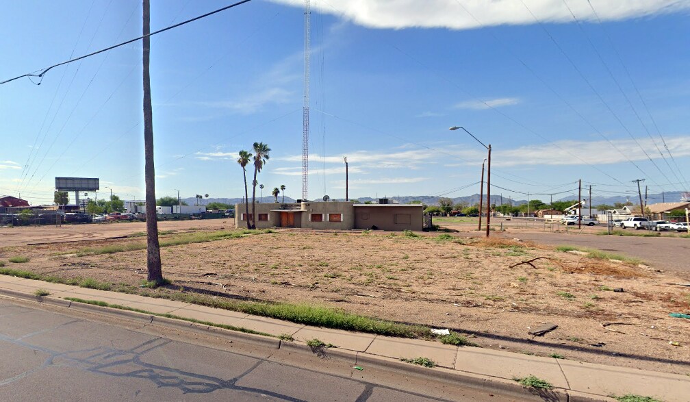2345 W Buckeye Rd, Phoenix, AZ à louer Photo de l’immeuble– Image 1 sur 4