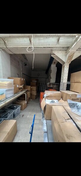 Local commercial dans Paris à louer - Photo intérieure – Image 3 sur 6