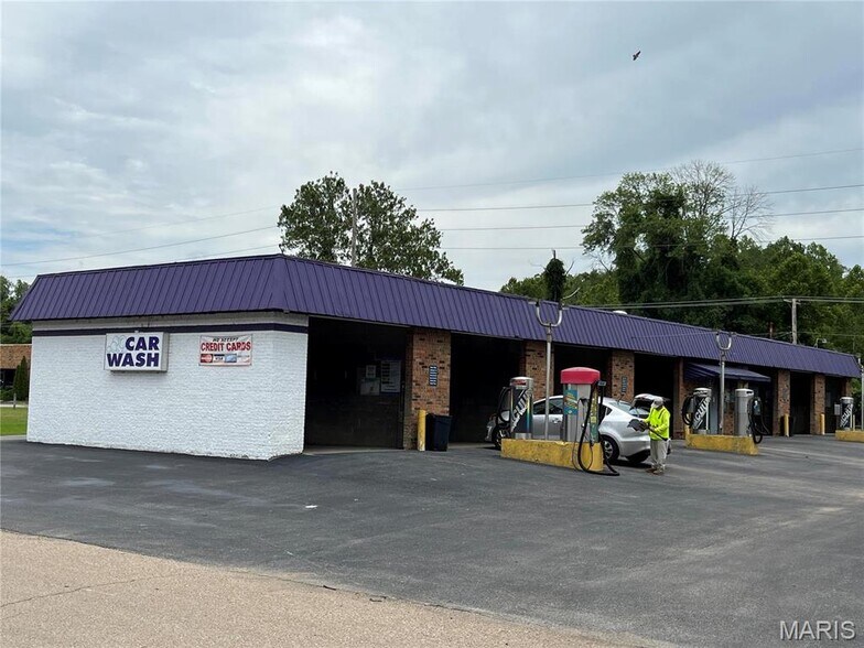 844 S Morrison Ave, Collinsville, IL à vendre - Photo de l’immeuble – Image 1 sur 12
