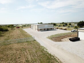1630 Seaborn Rd, Ponder, TX à louer Photo intérieure– Image 1 sur 4