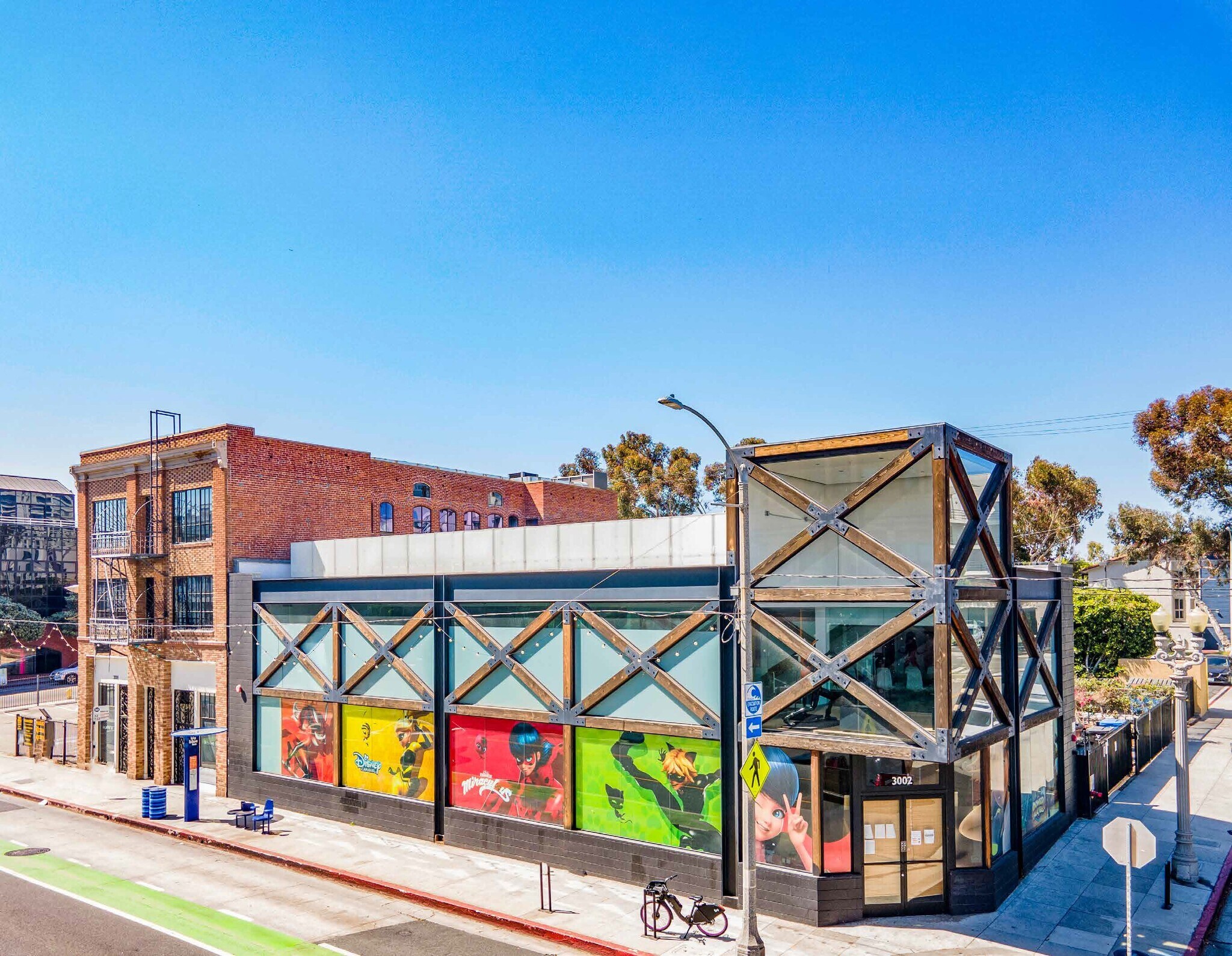 3002 Main St, Santa Monica, CA à louer Photo de l’immeuble– Image 1 sur 13