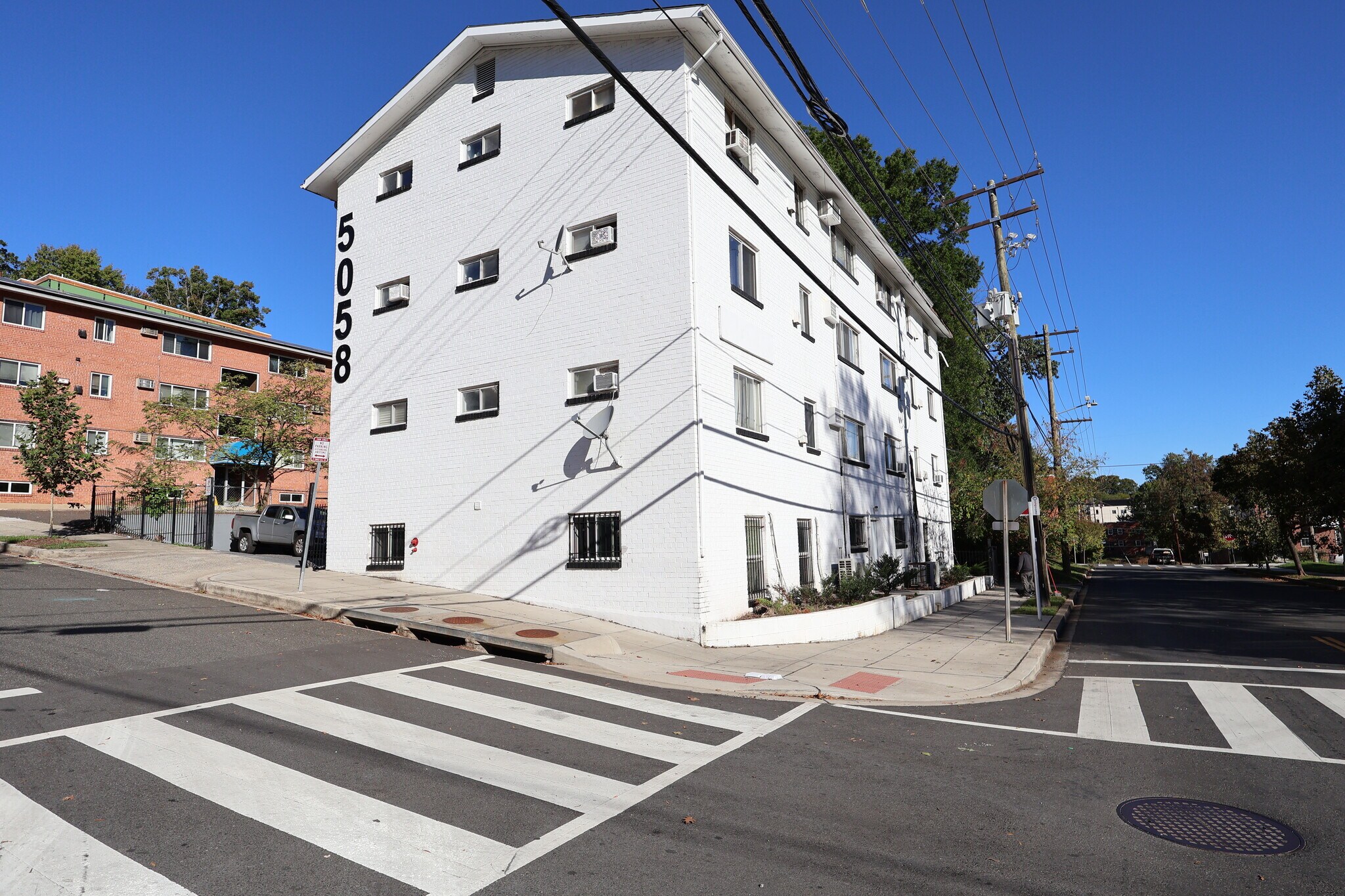 5058 Astor Pl SE, Washington, DC à vendre Photo principale– Image 1 sur 6