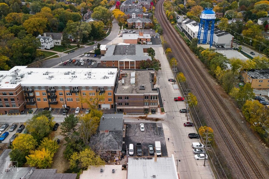 1 Walker Ave, Clarendon Hills, IL à louer - Photo de l’immeuble – Image 3 sur 73