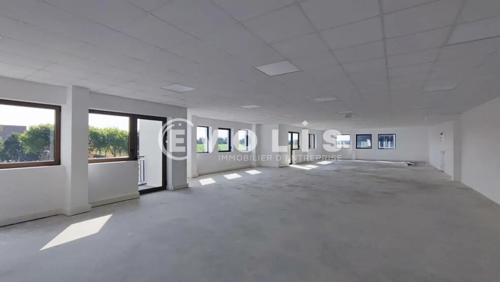 Local d'activités dans Bailly-Romainvilliers à vendre - Photo intérieure – Image 3 sur 5