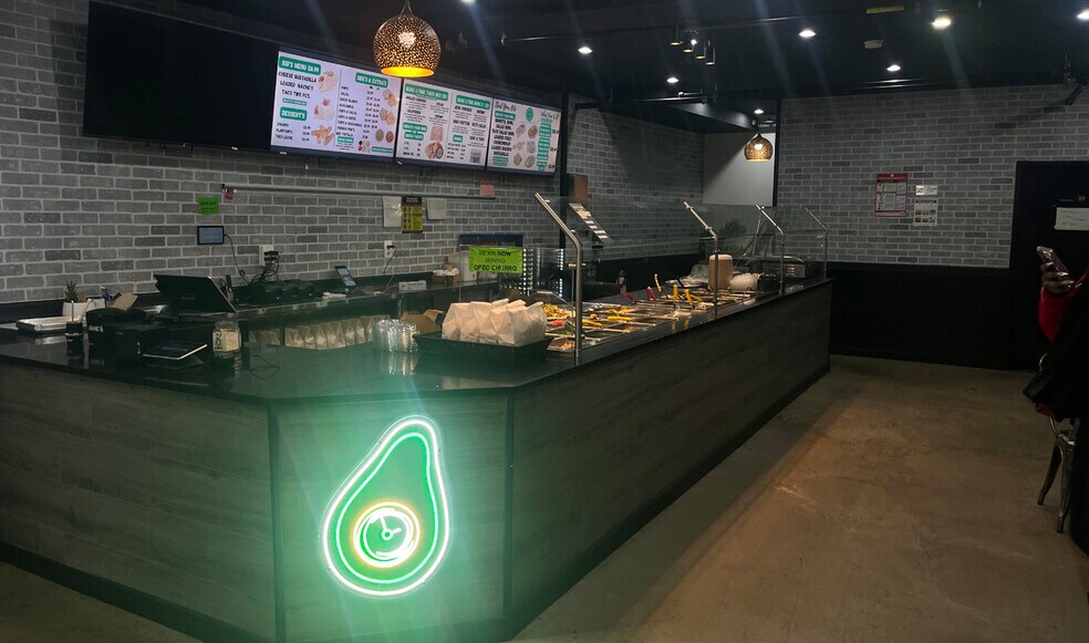 153 Grand St, Brooklyn, NY à louer - Photo de l’immeuble – Image 2 sur 8