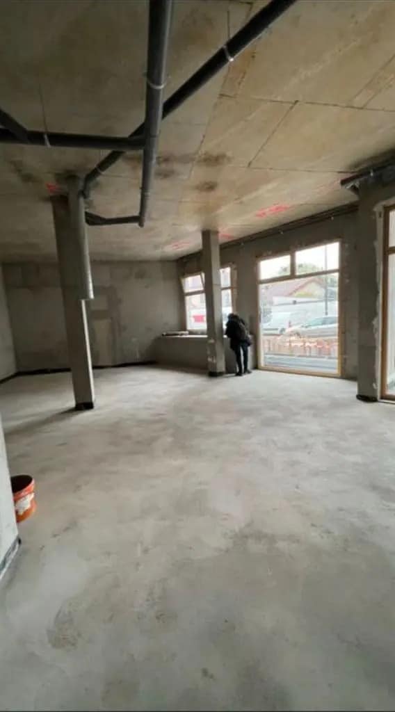 Plus de détails pour Local commercial à louer