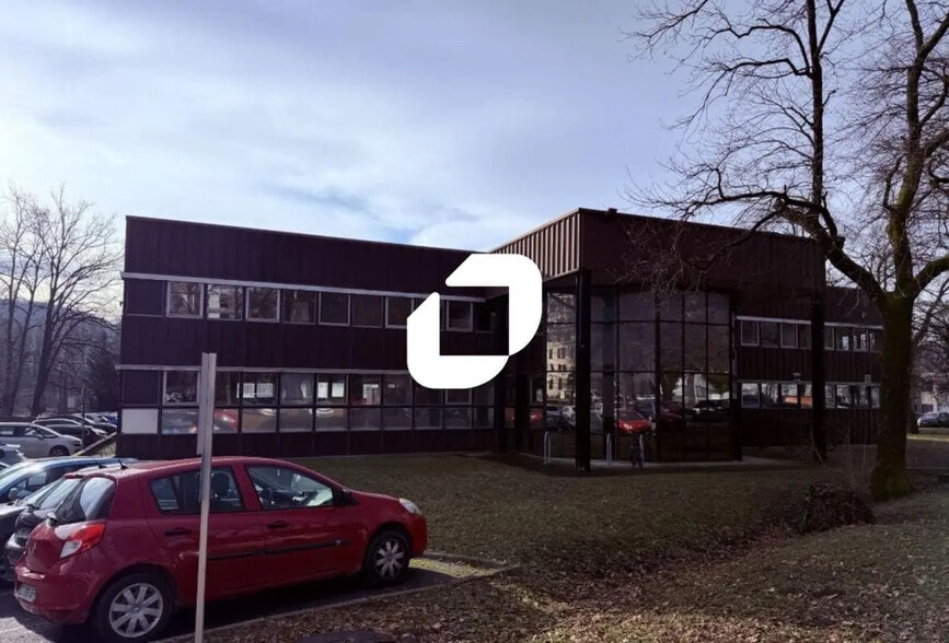 Local d’activités dans Meylan à louer - Photo de l’immeuble – Image 3 sur 6