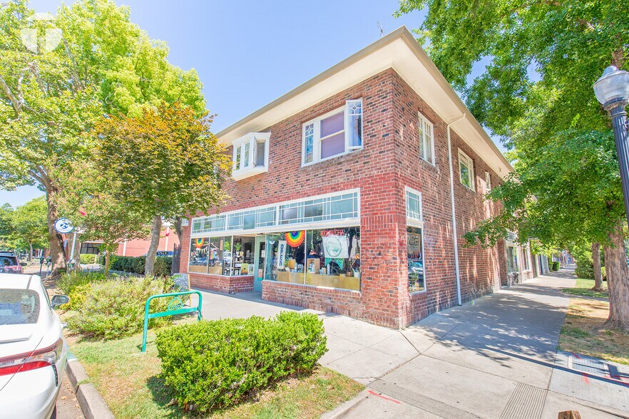 1022-1026 22nd St, Sacramento, CA à louer - Photo de l’immeuble – Image 2 sur 8