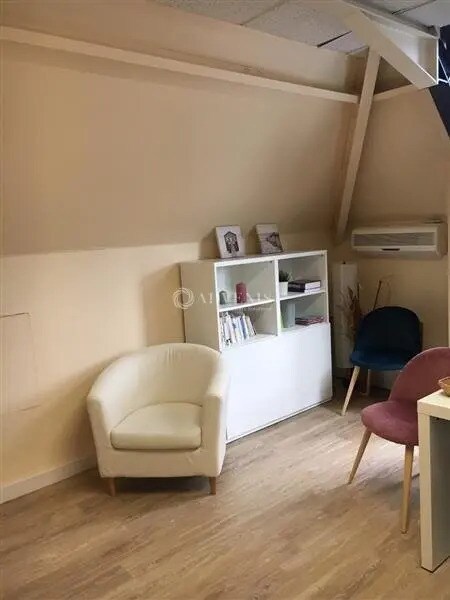 Plus de détails pour Bureau à vendre