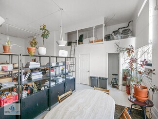 Plus de détails pour 55 Nassau Ave, Brooklyn, NY - Bureau à louer