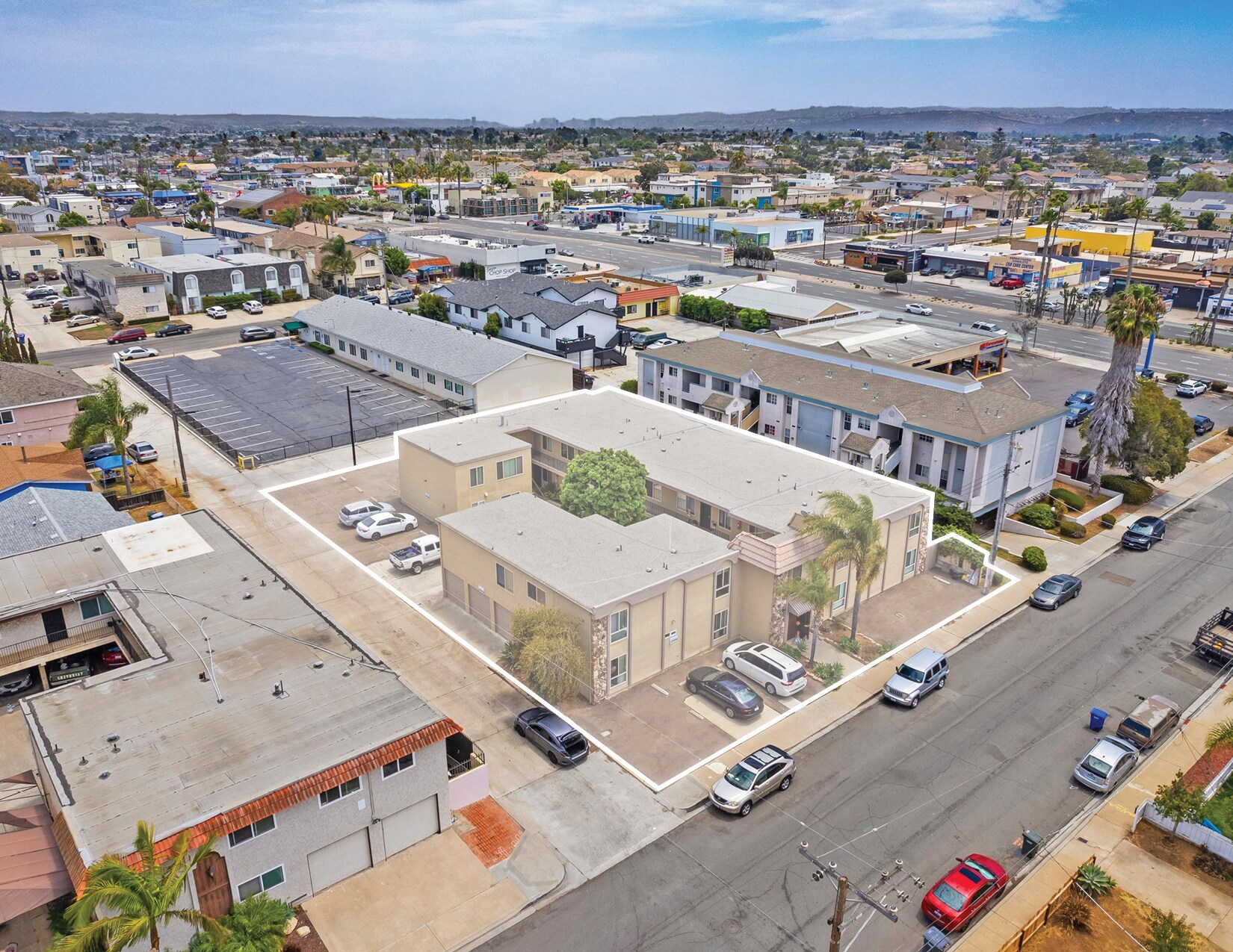 635 Emory St, Imperial Beach, CA à vendre Photo de l’immeuble– Image 1 sur 30