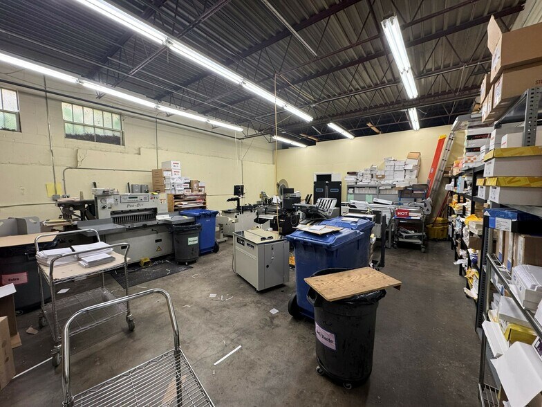 40 Oval Rd, Quincy, MA à louer - Photo de l’immeuble – Image 3 sur 8