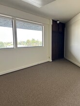 1200 Mt Diablo Blvd, Walnut Creek, CA à louer Photo intérieure– Image 2 sur 4