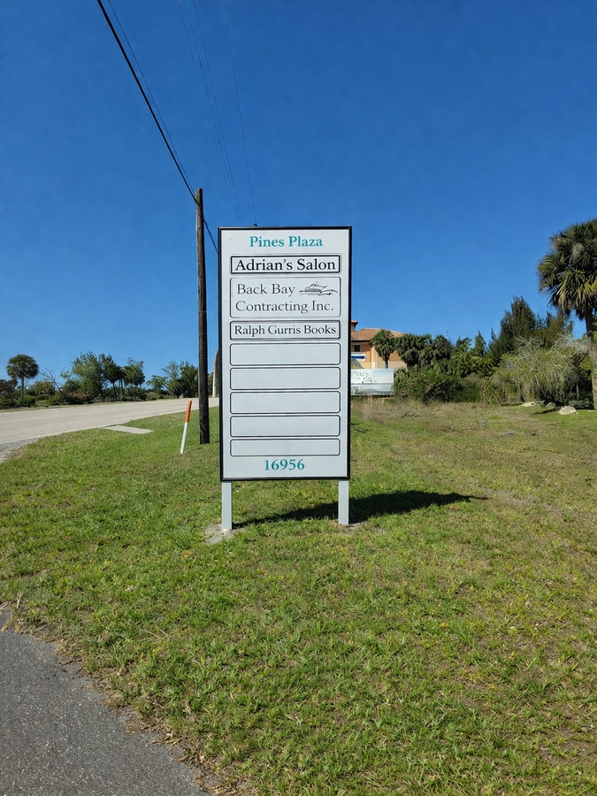 16956 McGregor Blvd, Fort Myers, FL 33908 - Lot 1,4,5-6,7 - - Photo intérieure - Image 2 of 12