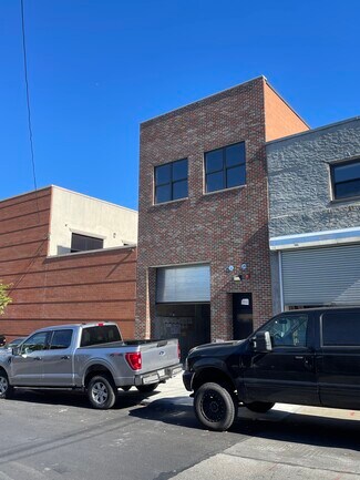 Plus de détails pour 5861 56th St, Maspeth, NY - Industriel/Logistique à louer